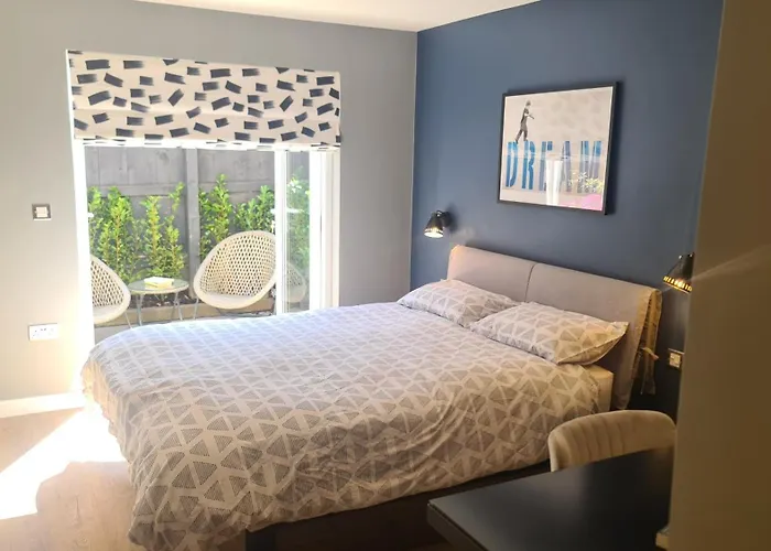 Self-Contained And Peaceful En-Suite With Garden
