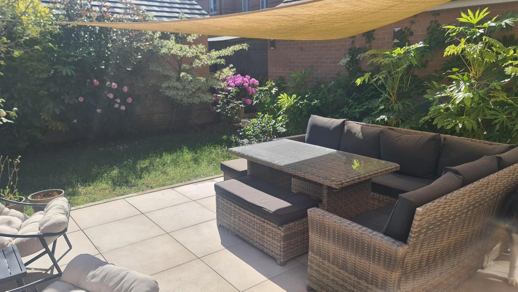 Self-contained And Peaceful En-suite With Garden Homestay *